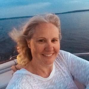 Meet your Posher, Cynthia